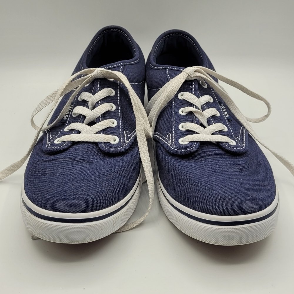 Vans Classic Sneakers, Navy w/white contrast stitiching Size 8